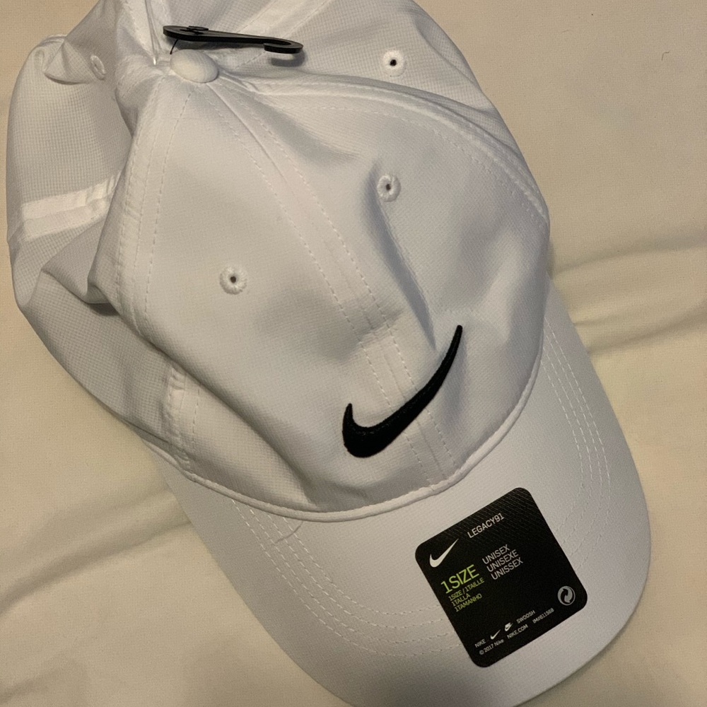 Nike golf hat